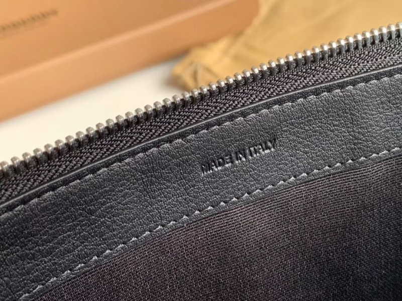 Bv*b*rry wallets